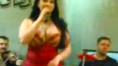 Съблазняващо порно видео с похотлива порноклипове блондинка.